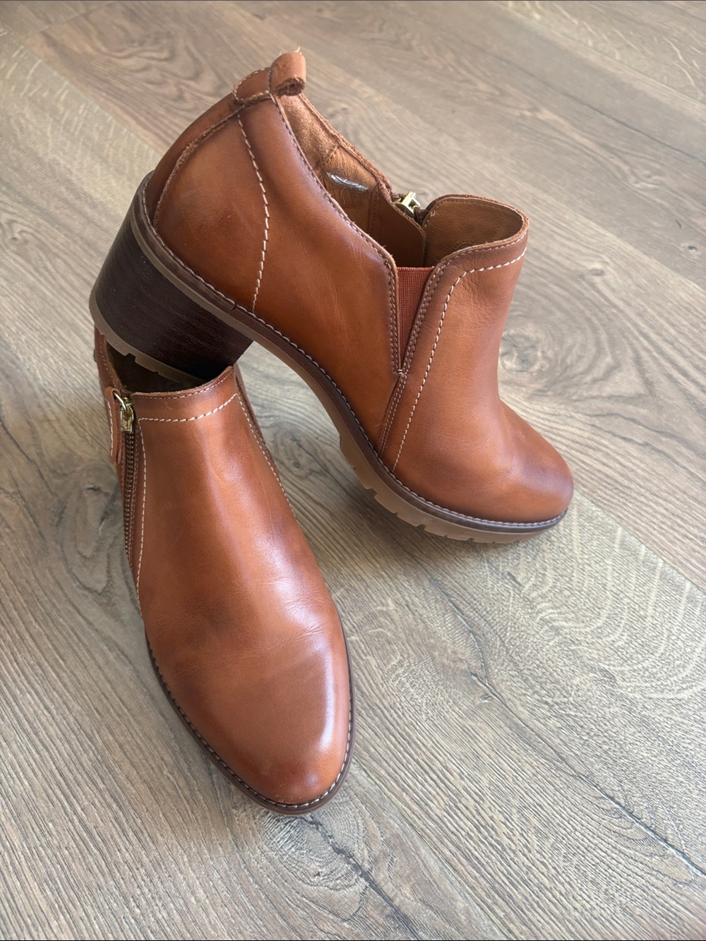 PIKOLINOS Tan Leather Ankle Booties with Side Zip